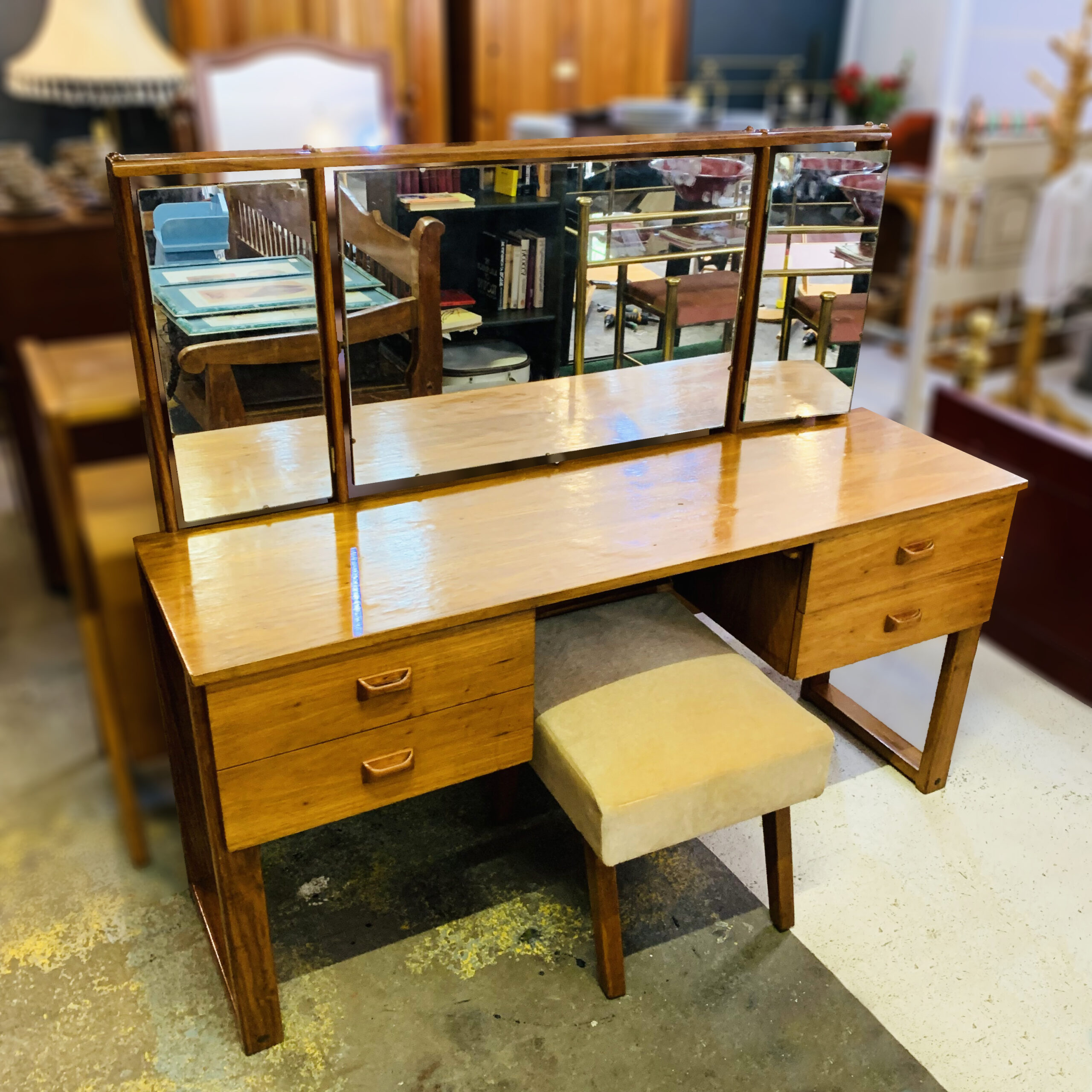 Kiaat & Veneer Dressing Table