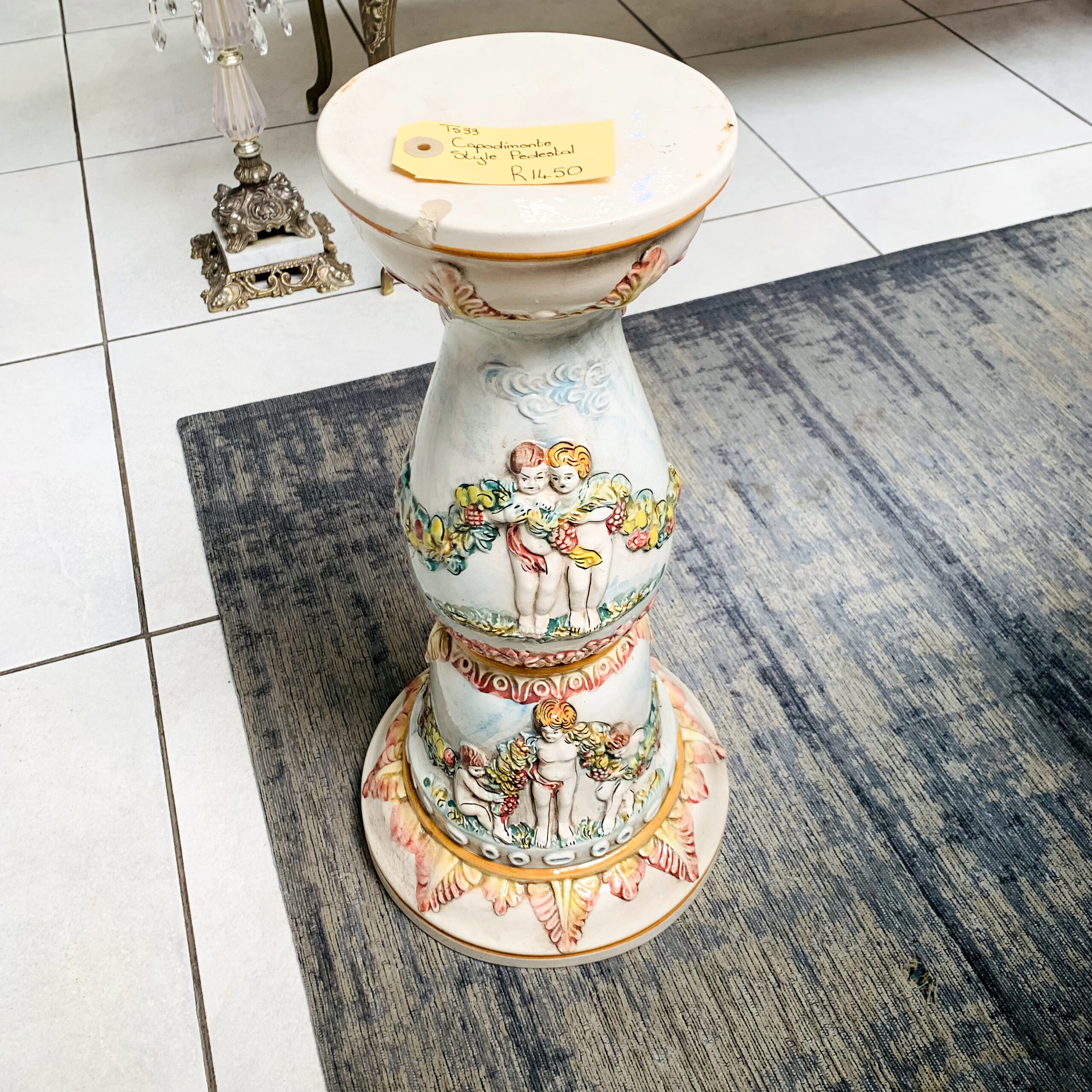 Capodimonte Style Pedestal