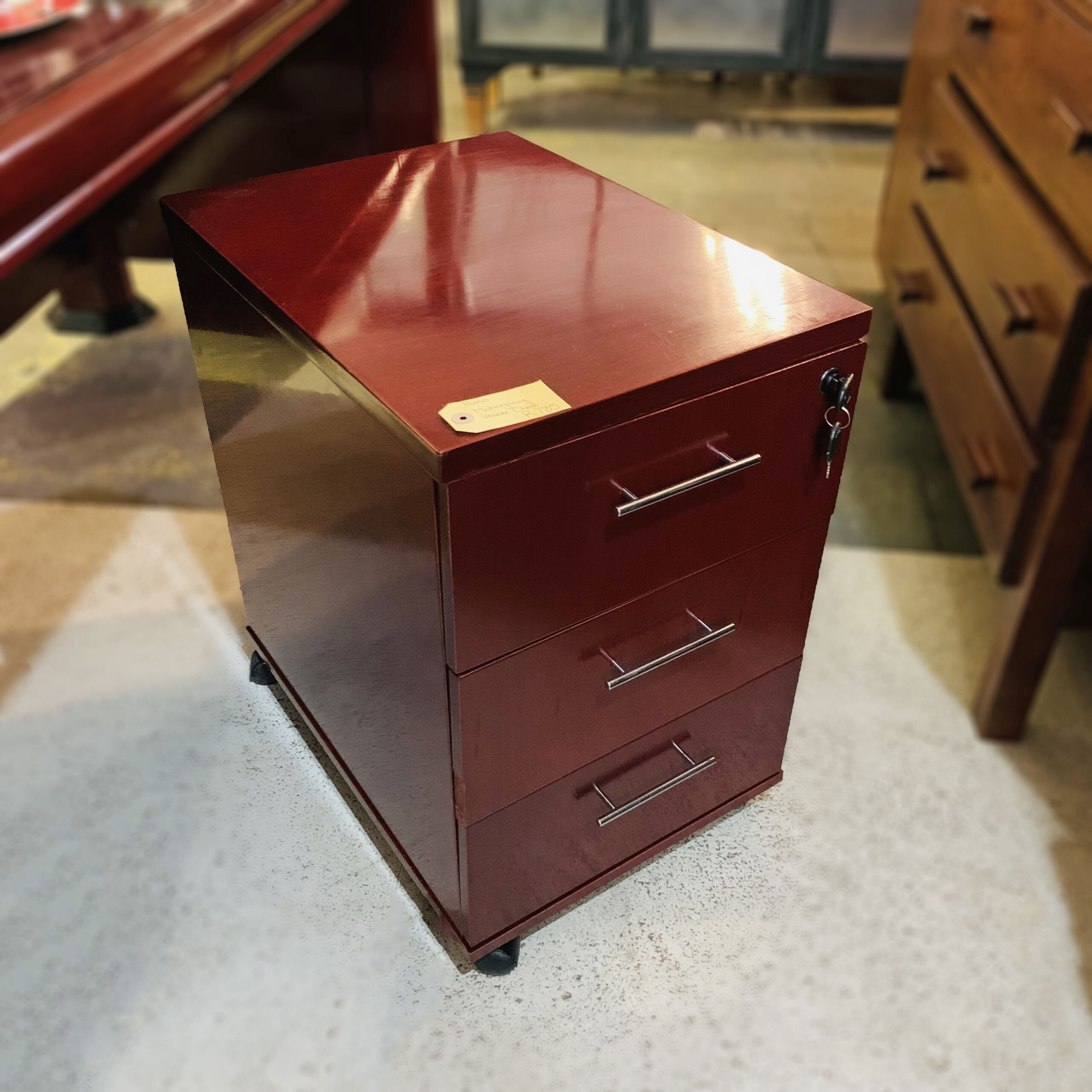 Mahogany Veneer Chest