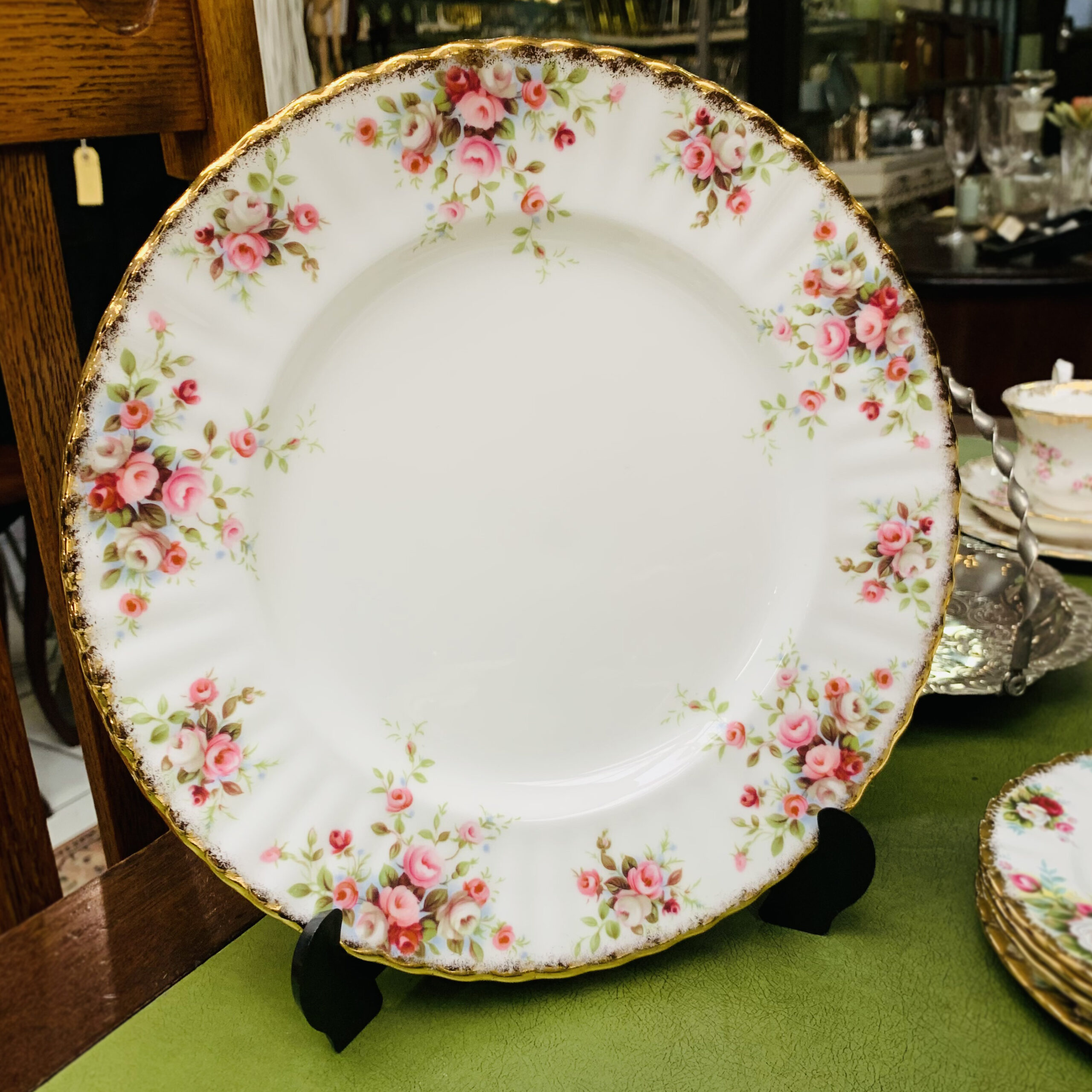 6 Royal Albert ”Cottage Garden” Main Plates