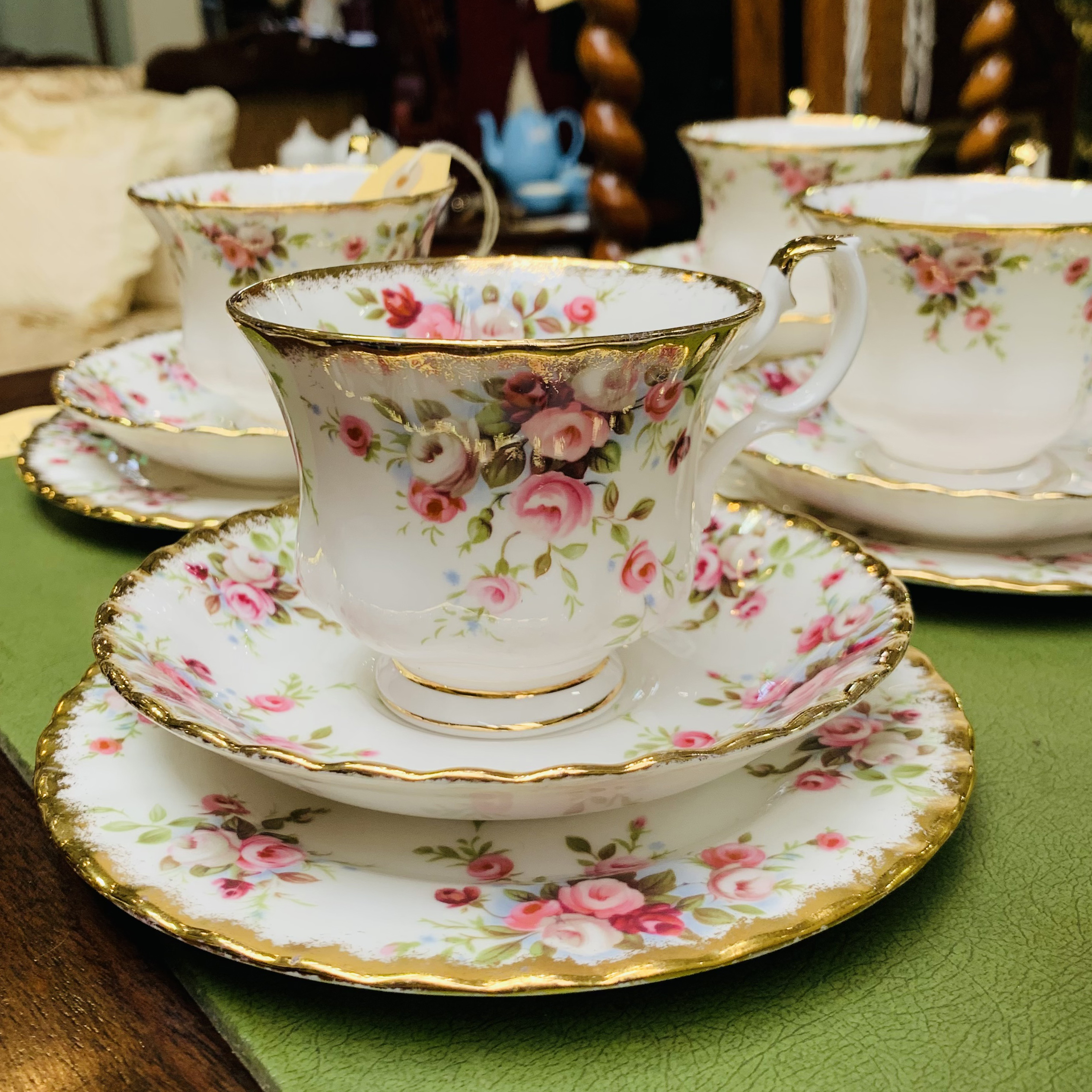 4 Royal Albert ”Cottage Garden” Trio’s