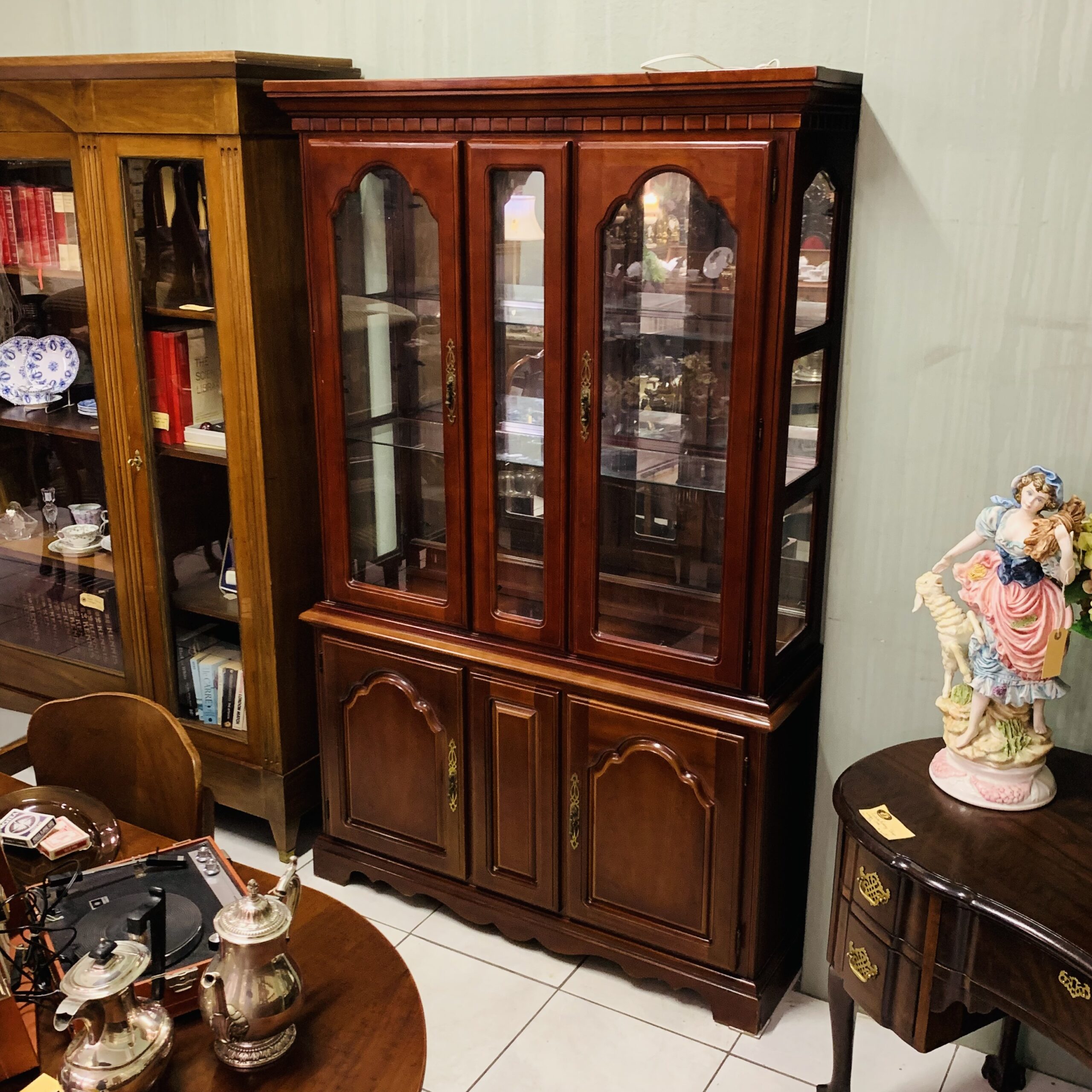 Mahogany Dresser / Display