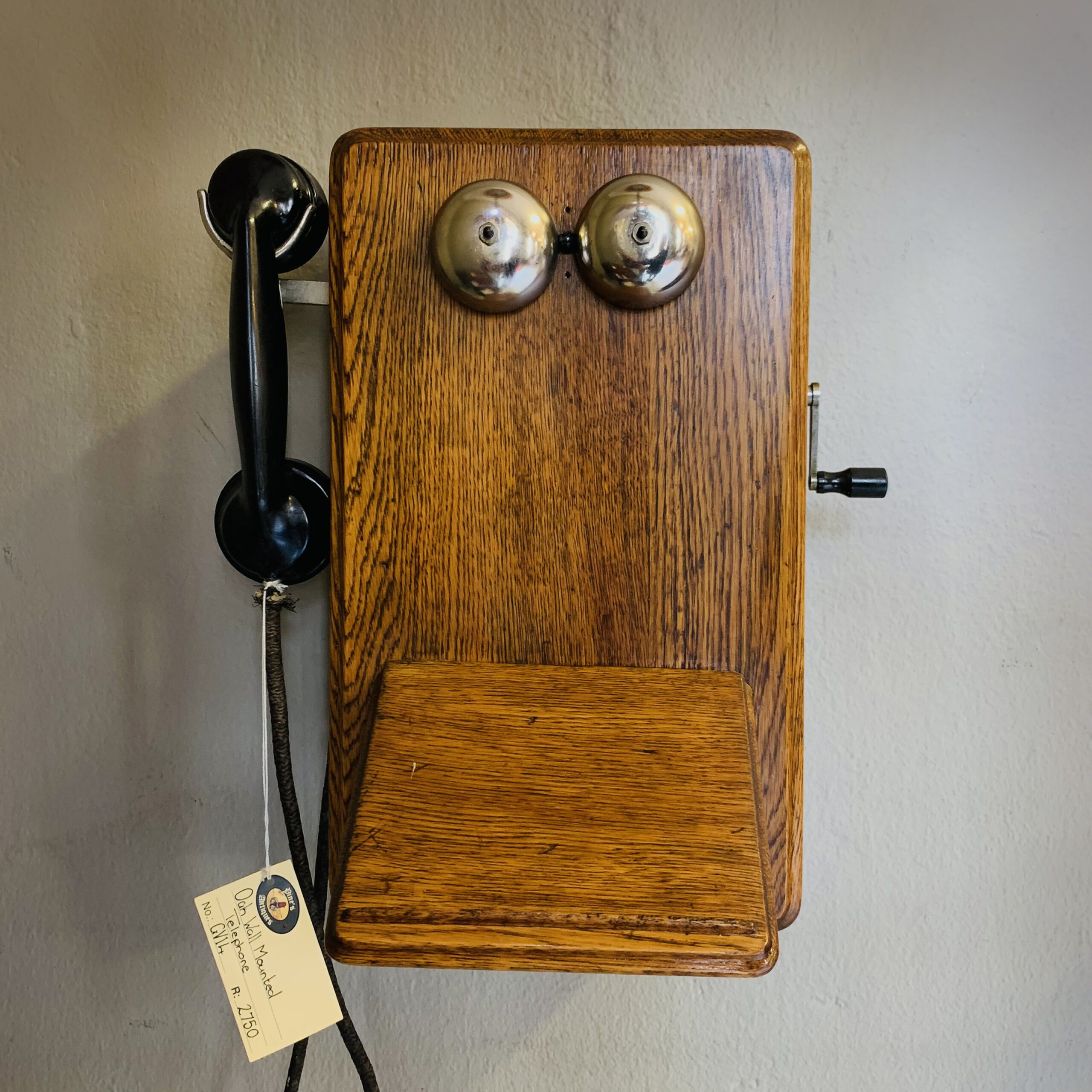 Vintage Curios & Memorabilia