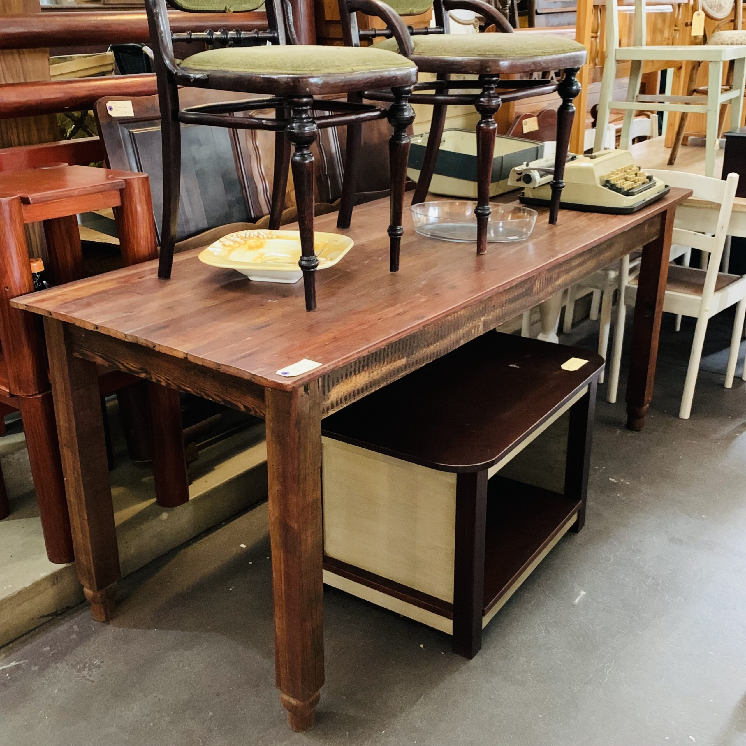 Oregon Kitchen Table